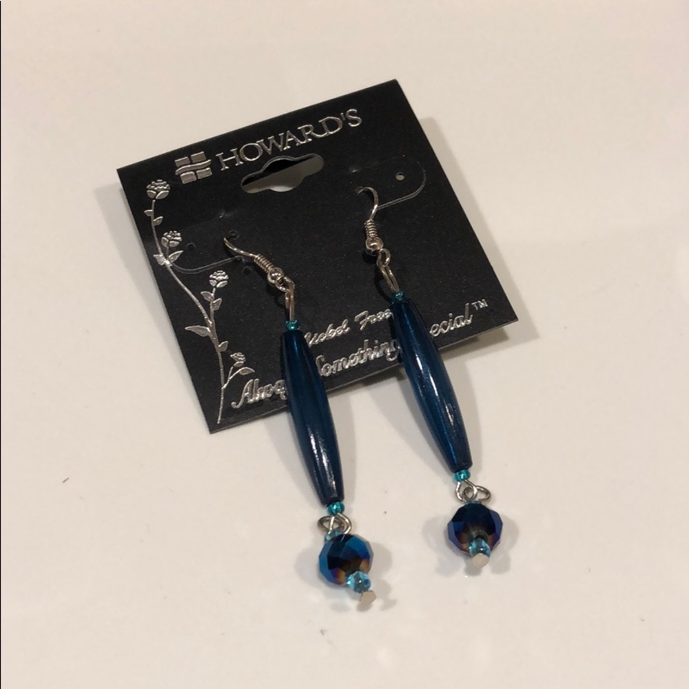 NWT Howard’s Blue Earrings